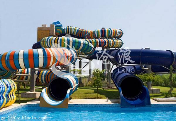 厂家直销水上游乐设备-水上滑梯设备-螺旋熊猫体育赛事合作滑梯(图2)