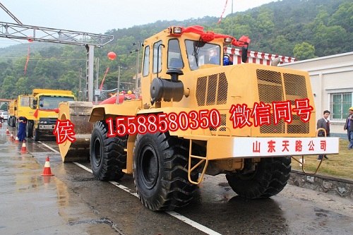 鹤岗冲击式压路机，32KJ压路机价格