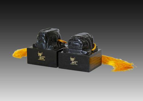 哪里鉴定上门收购世博会帝后双玺好