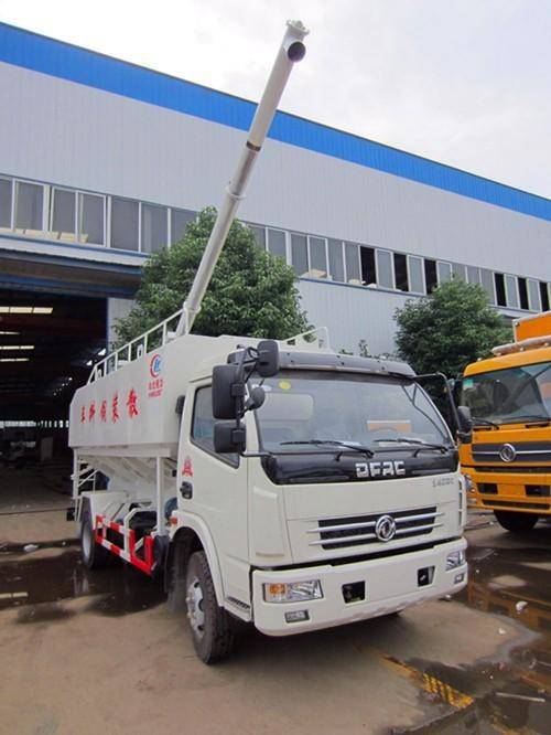 内蒙古自治锡林郭勒小型散装饲料运输车价格