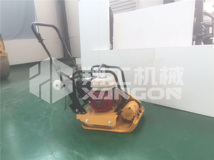 座驾的双磨盘磨光机大面积磨光