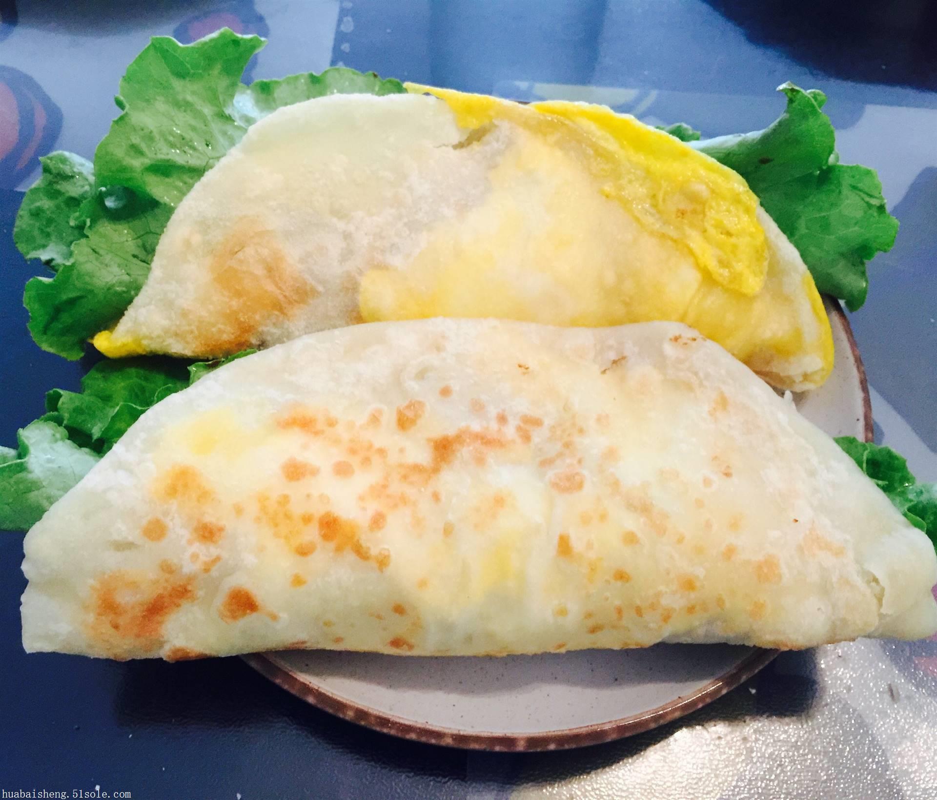 学鸡蛋灌饼就到 郑州华百盛餐饮培训学校