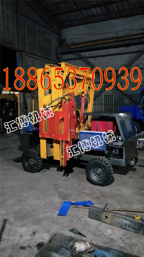 工程用小四轮打桩机 轮胎式公路护栏打桩机