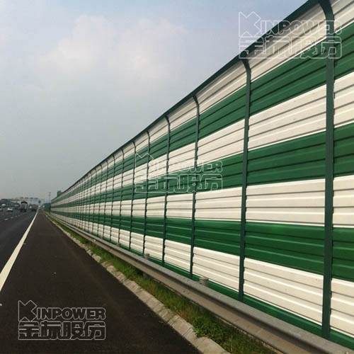 京哈高速公路2019年度 日常养护隔音墙工程施工