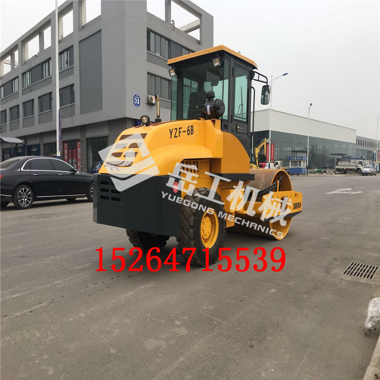 生产小型压路机