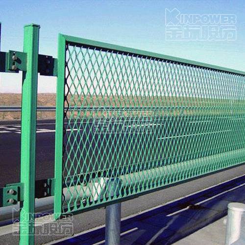 石家庄钢板网防眩网 钢板网隔离栅产品优点