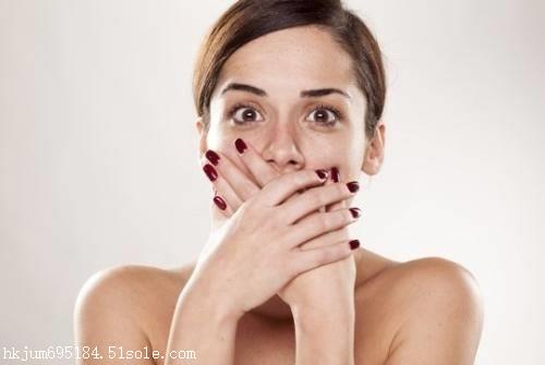 尖峰美白饮LEUKO谷胱甘肽口服液真的可以美