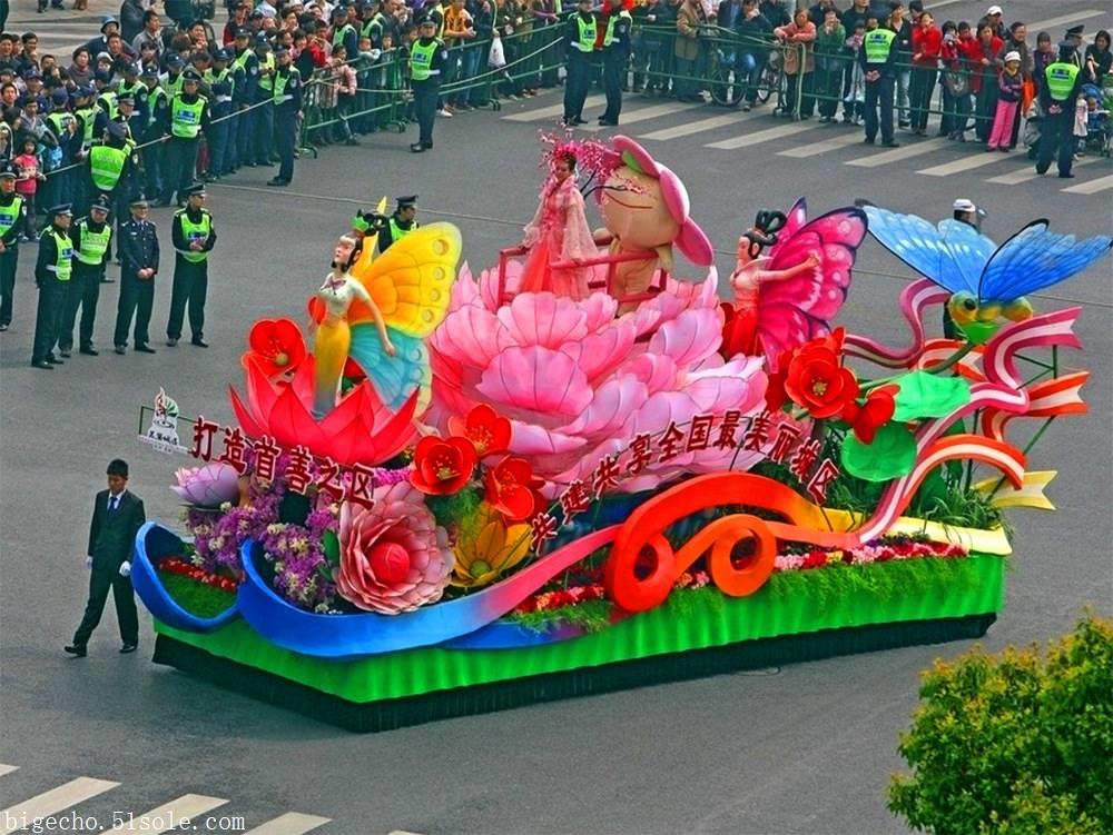 蒙城巡游彩车