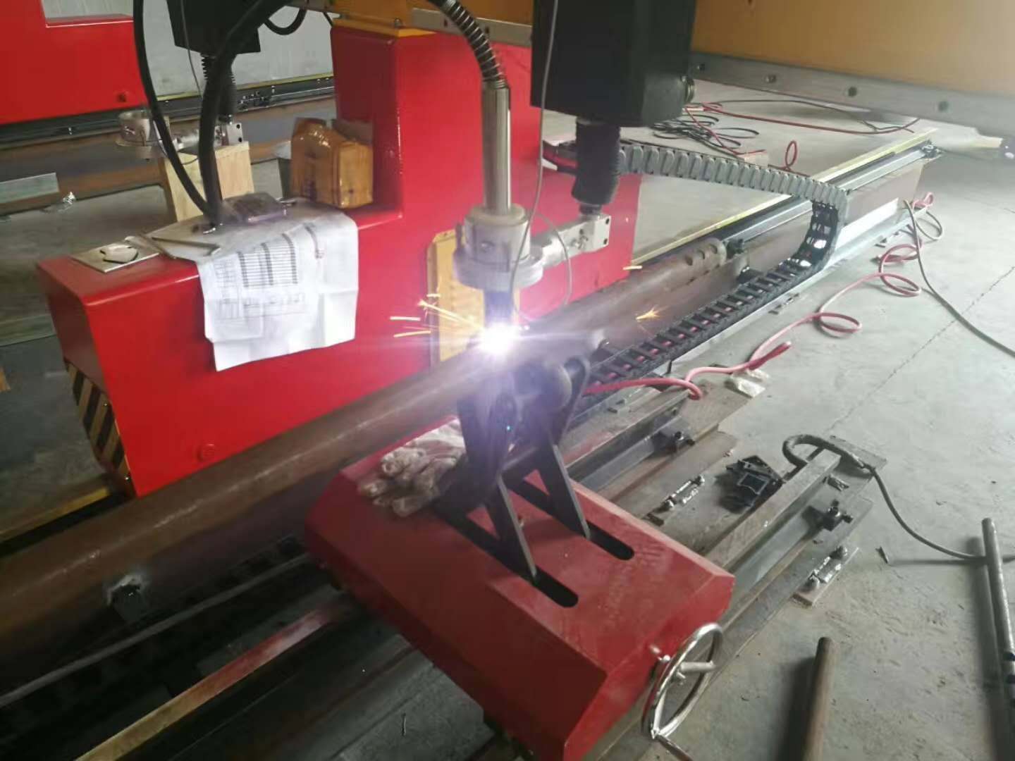 CS-4090-XG相贯线专用切割机
