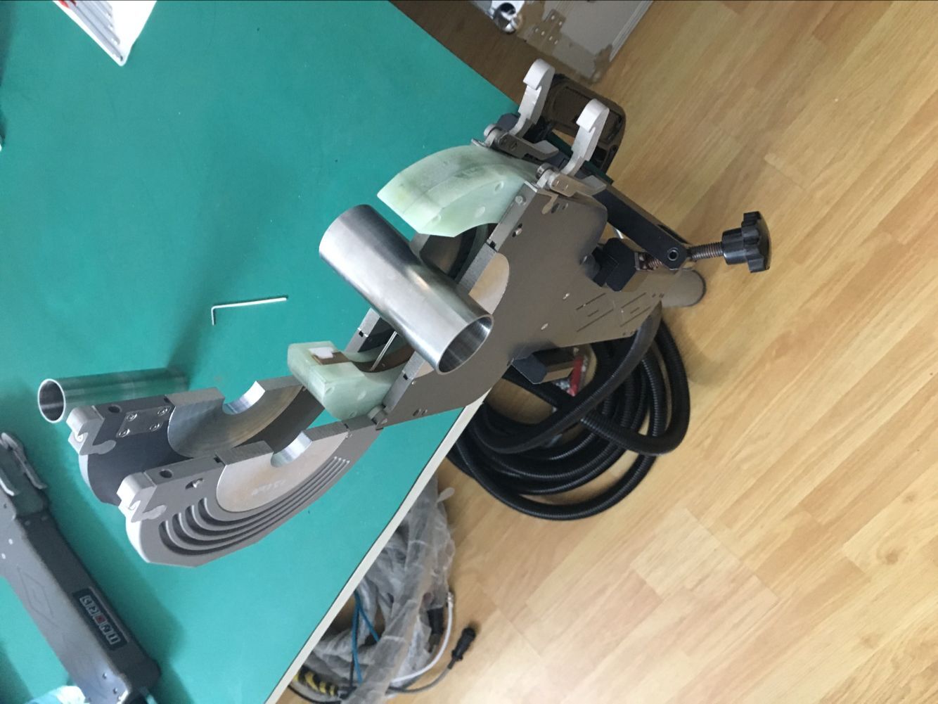 集成电路管道安装工程自动焊机
