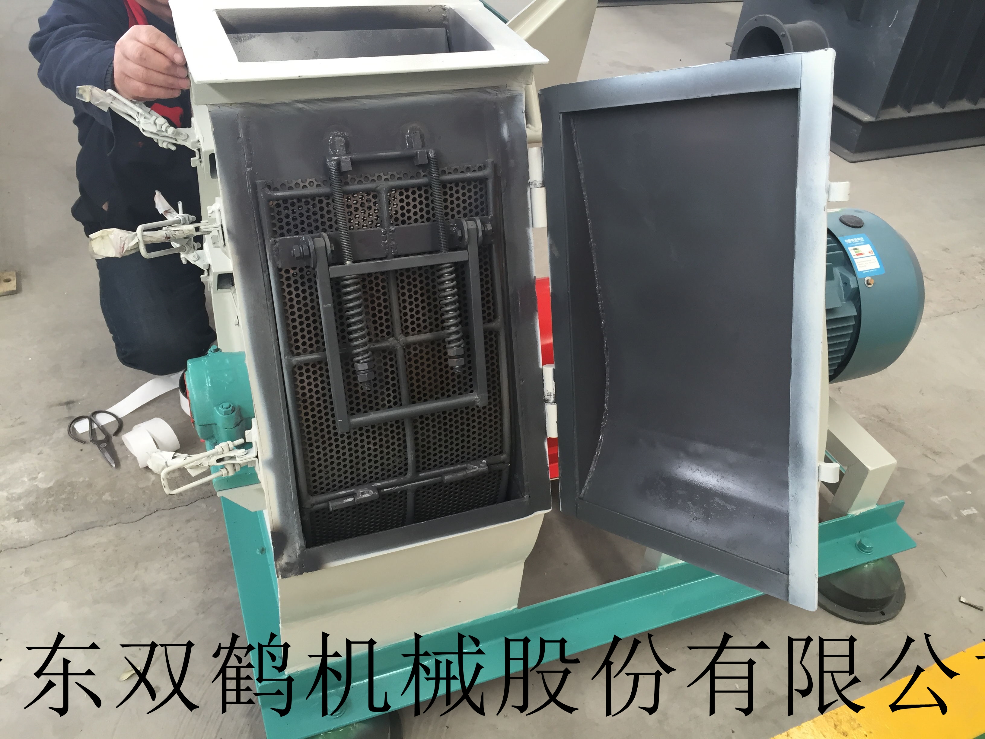 鸡饲料粉碎机 小型家用粉碎机 厂家直销