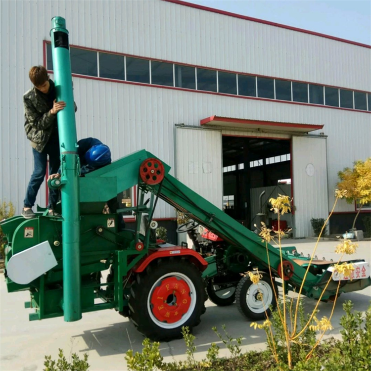 优质的拖拉机 带大型玉米脱粒机 新型玉米脱粒机 大型农业机械