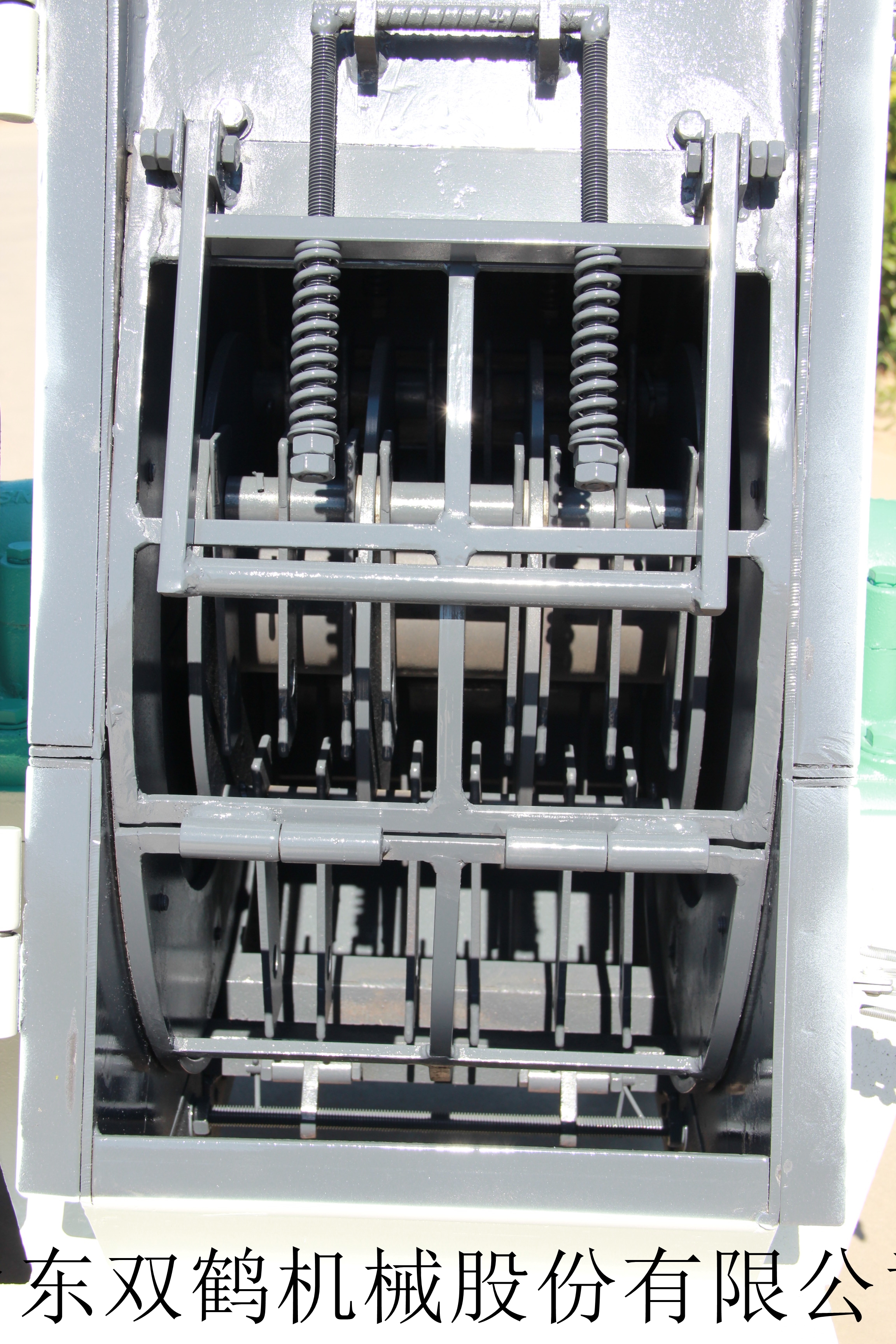 山东双鹤60X60型饲料粉碎机 加工定制