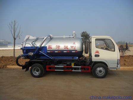 五环真空吸污车