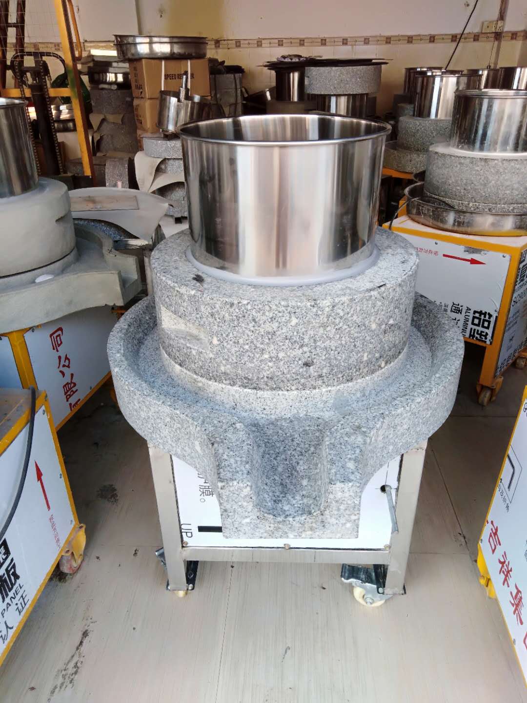 电动石磨 电动磨浆机 电动磨豆机 肠粉磨