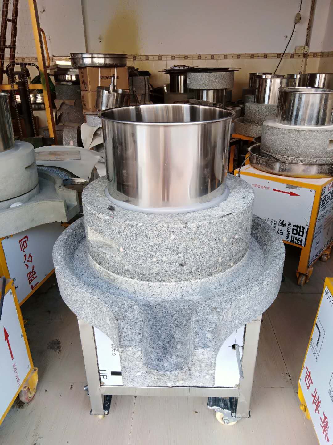 电动石磨 电动磨浆机 电动磨豆机 肠粉磨