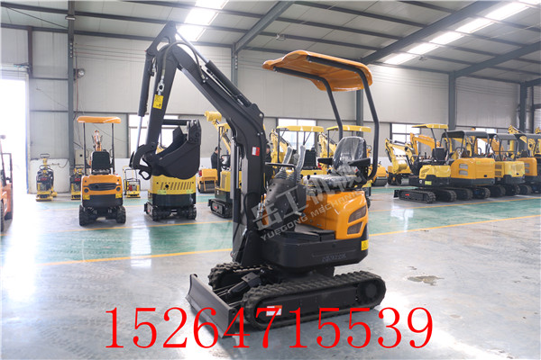 山东岳工小型挖掘机全新