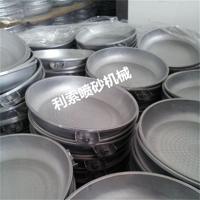 生产供应小型通过式喷砂机