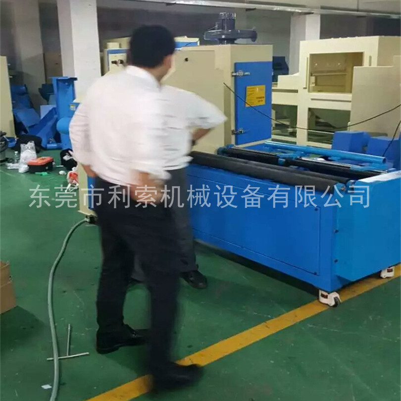 螺纹杆表面处理定做喷砂机