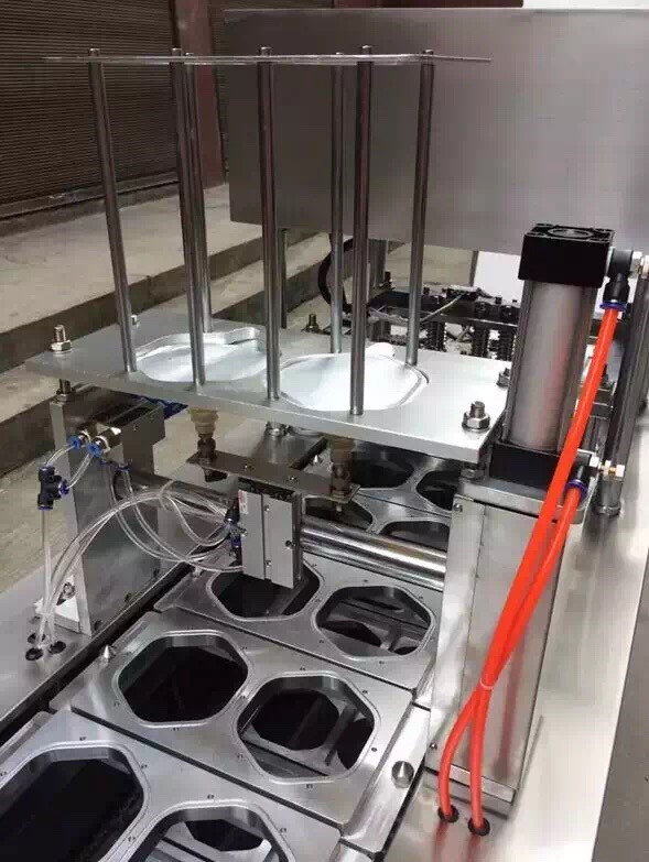 开模定制塑料杯自动豆浆灌装封杯机 酸奶灌