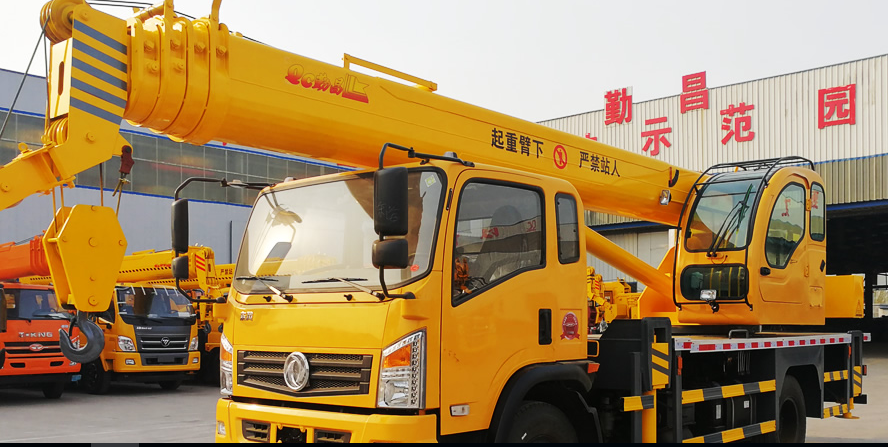 山东济宁吊车