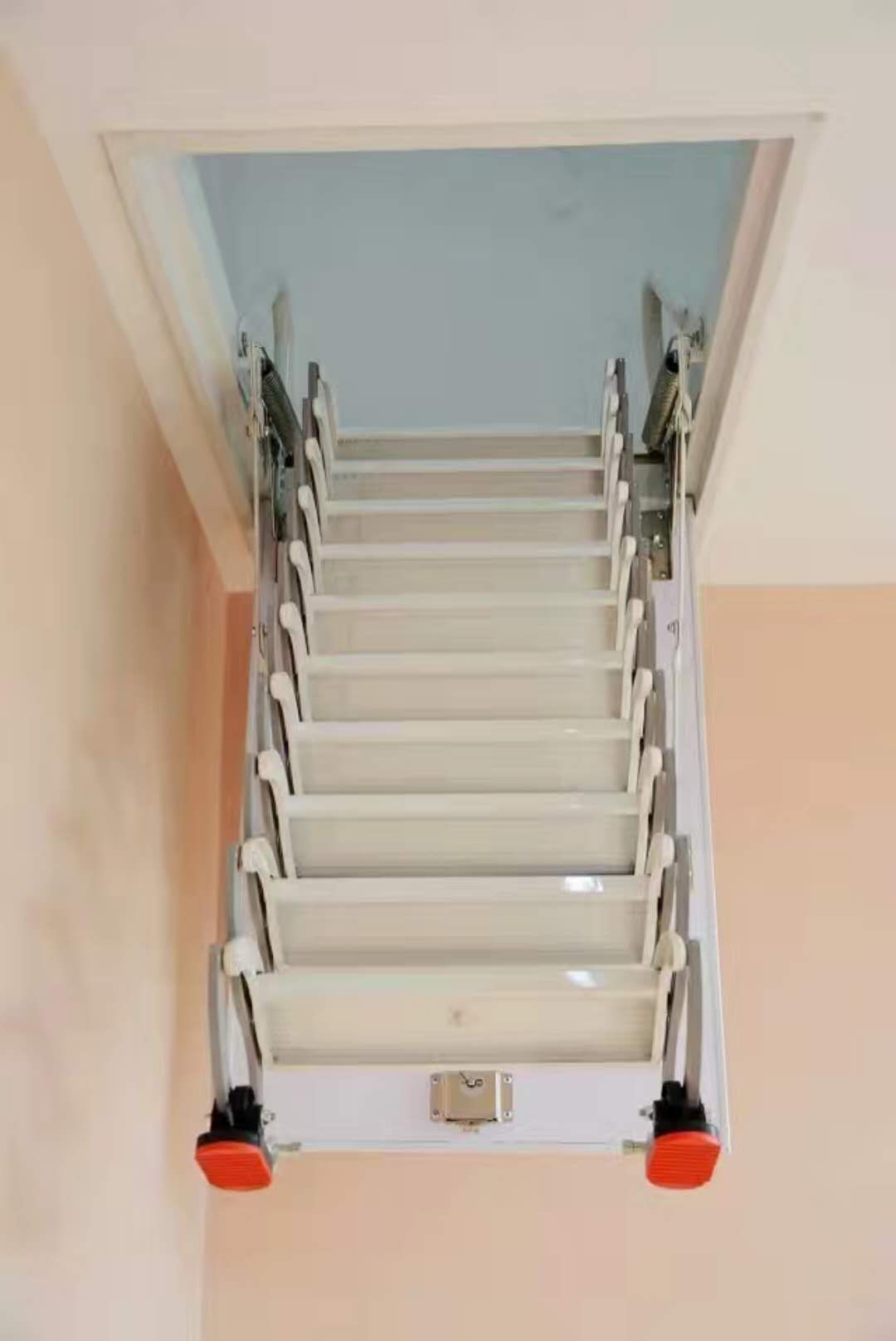 伸缩楼梯、隐形楼梯、阁楼楼梯