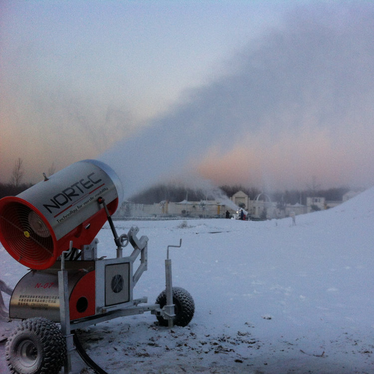 小型造雪机 人工降雪设备造雪机