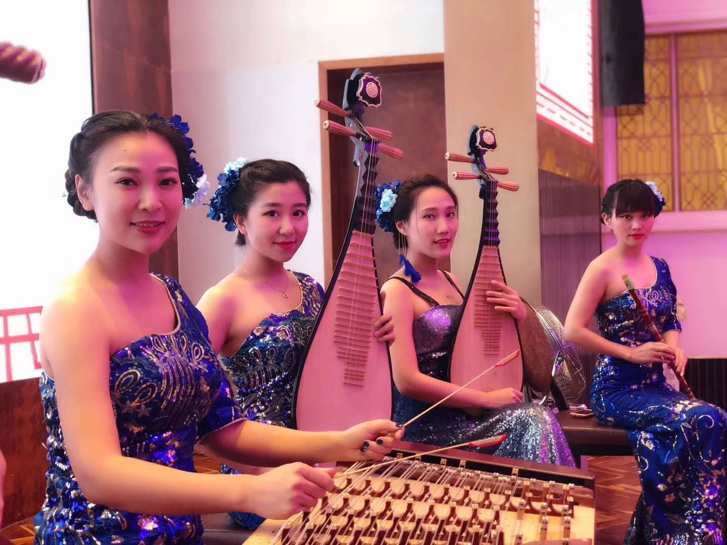深圳女子十二乐坊