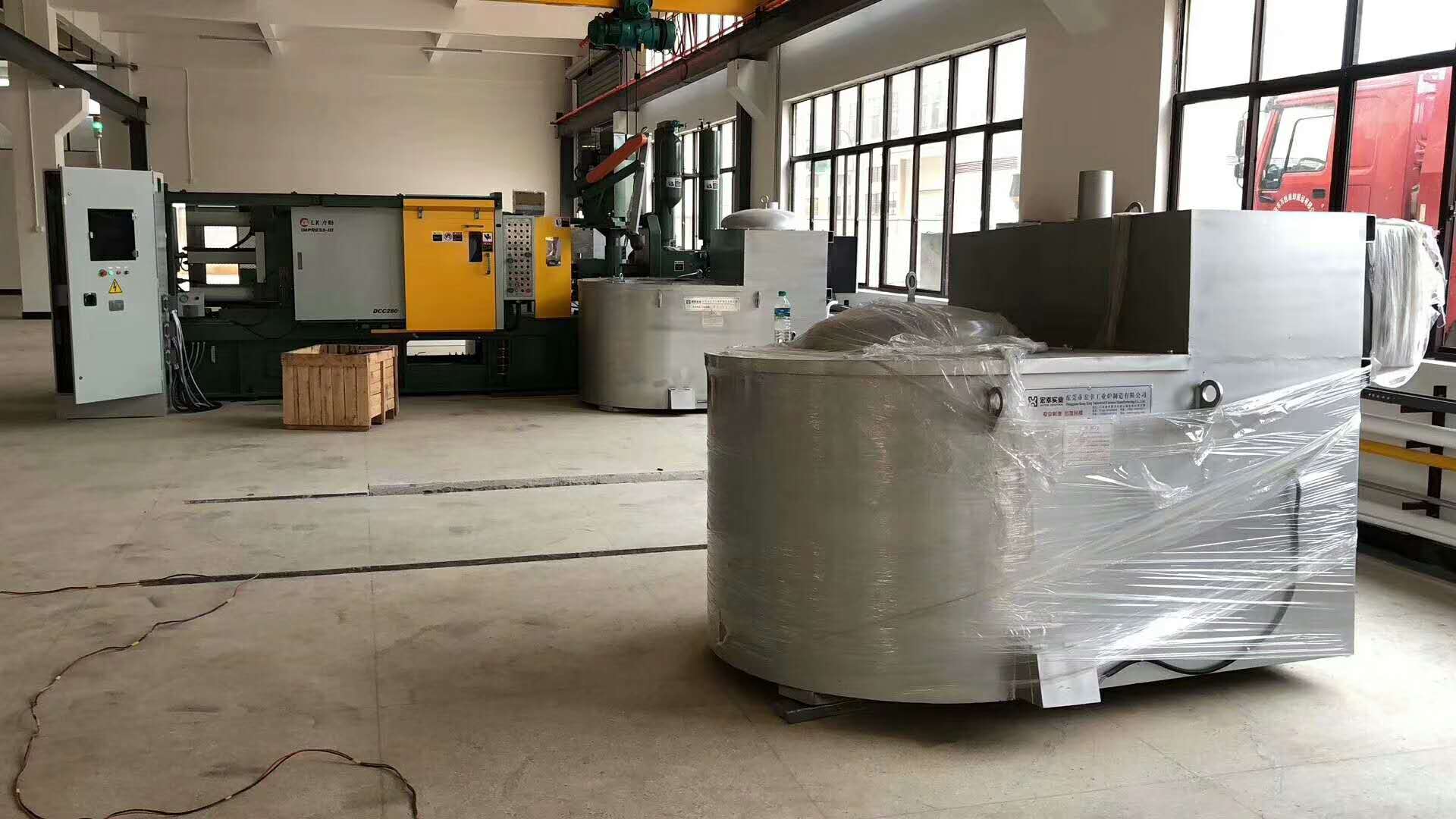 广东蓄热式燃气熔铝炉 250KG坩埚熔炉