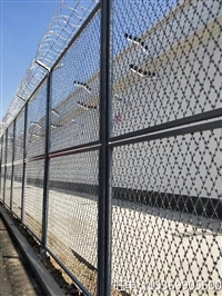 蛇腹式监狱钢网墙护栏