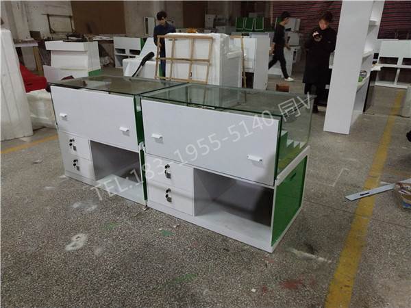 广西来宾士多店烟展示柜烟展示柜厂家