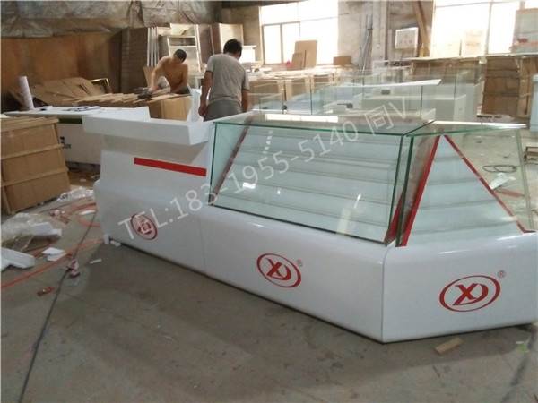 湖北十堰样品酒柜礼品货柜生产厂家