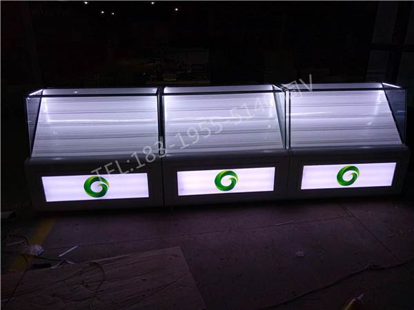 宁夏固原样品酒架烟玻璃柜批发价格