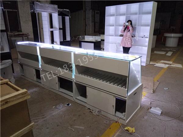 烟柜价格湖北十堰烟酒商行陈列柜质量保证