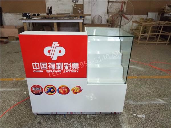即开玻璃展示柜内蒙古锡林郭勒盟办公桌福彩商场柜台