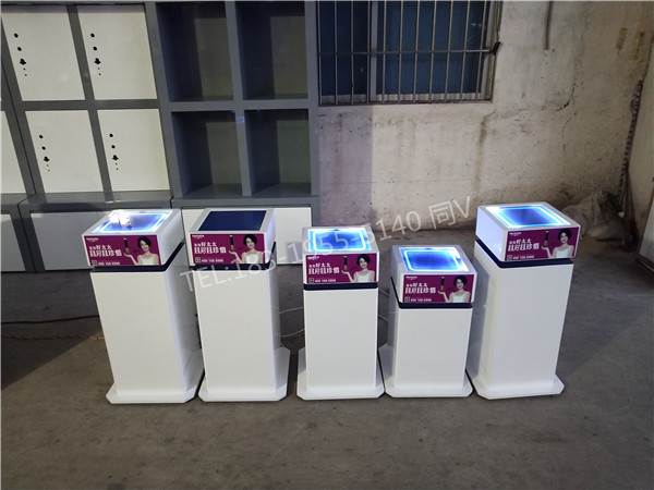 甘孜色达哪里有制作展柜货架卫家盾智能锁三角柜