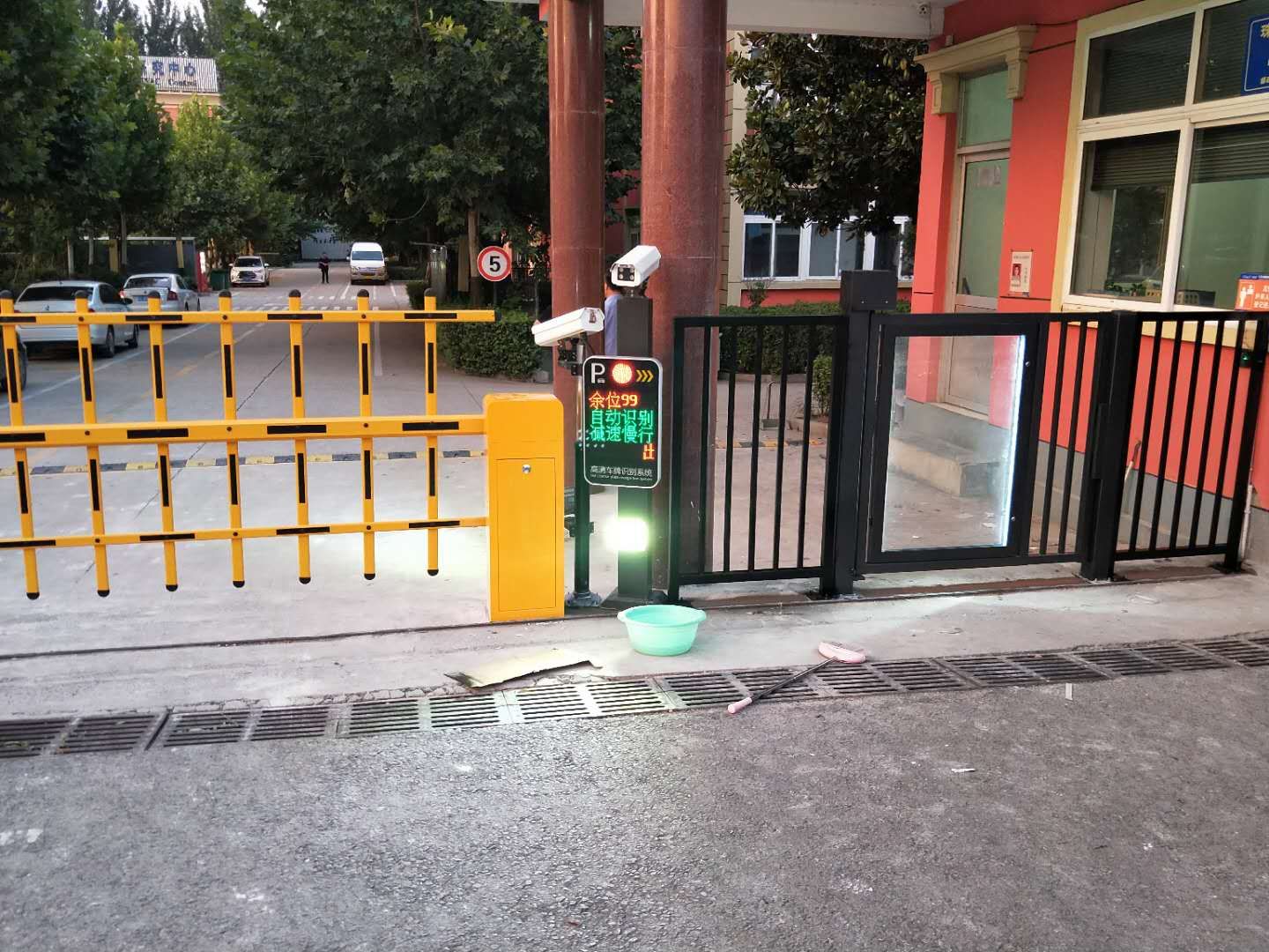 【三门电动卷帘门伸缩门维修安装】价格厂家自动LoL投注网站 2025年最佳英雄联盟投注网站门-搜了网