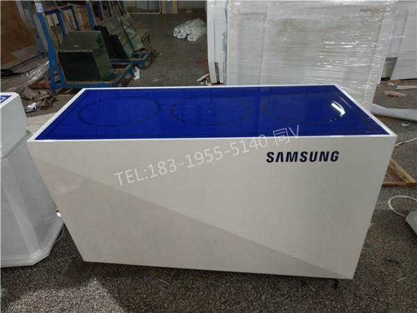 黄石定做艾特达智能产品展示柜