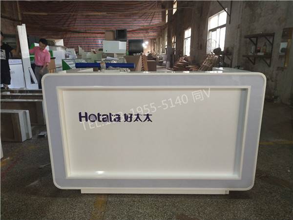 黄石定做艾特达智能产品展示柜