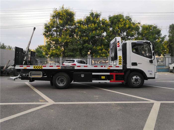 蓝牌欧马可道路救援车拖车清障车