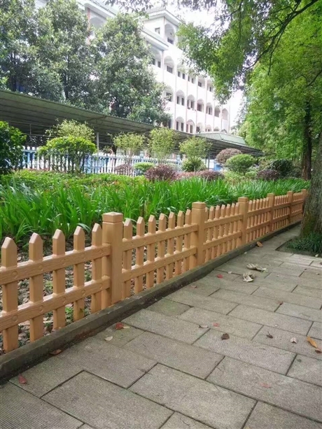 南昌高新区：休闲公园围栏去无影 火炬大街绿意更亲民