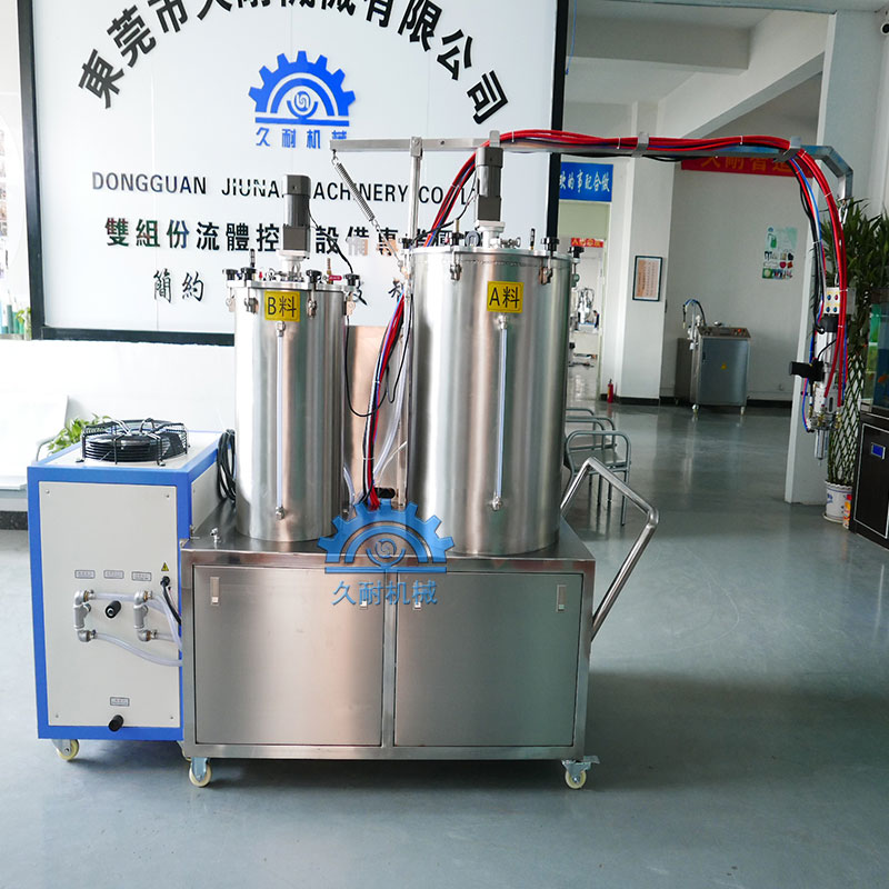 智能型聚氨酯低压发泡机 小流量PU发泡机