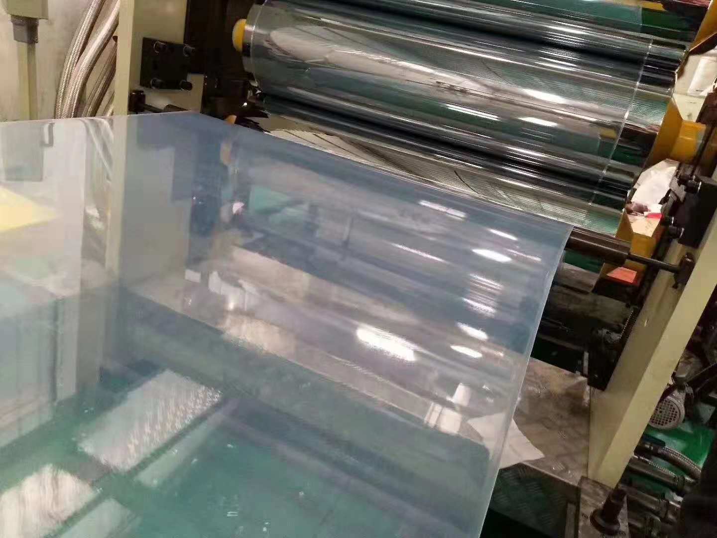 金纬薄膜拉伸生产线和舟山金海螺