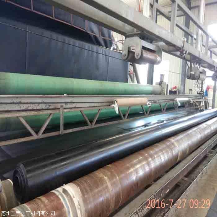 重庆2.0mmHDPE土工膜厂家，光面2.0HDPE膜、双糙面2.0HDPE膜