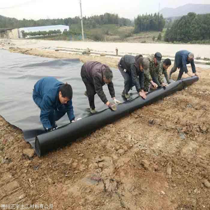 浙江垃圾填埋场覆盖1.0双光面HDPE土工膜安装方法