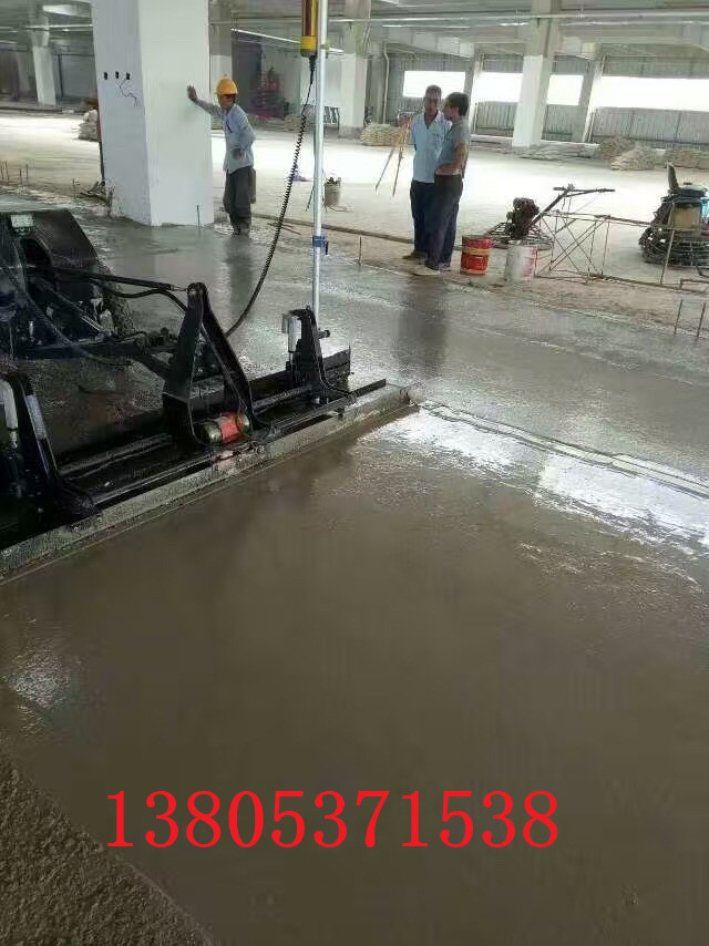 手扶混凝土路面整平机