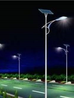 北京太阳能路灯-厂家直销太阳能灯优势-北京路灯厂安装图