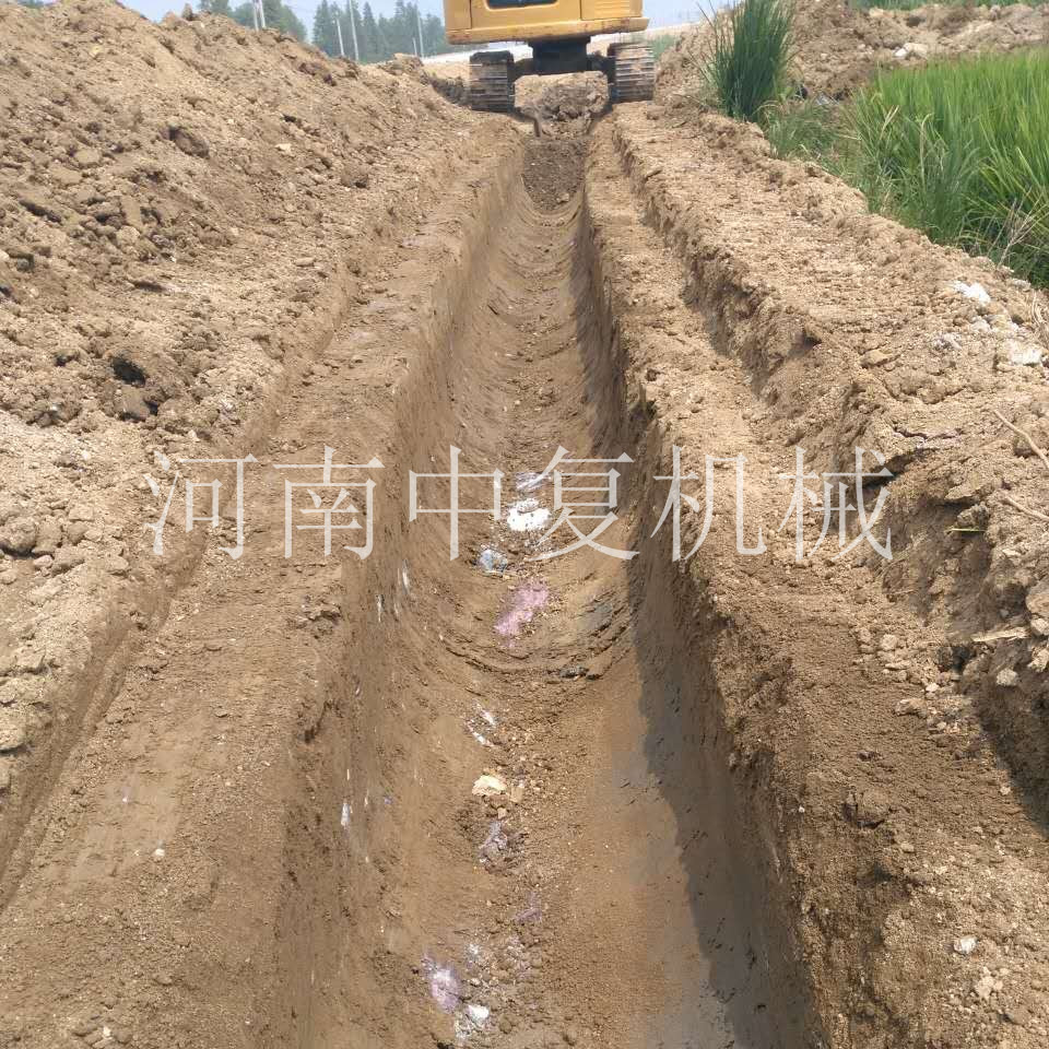 水渠滑模机 自动行走式农田渠道成型机