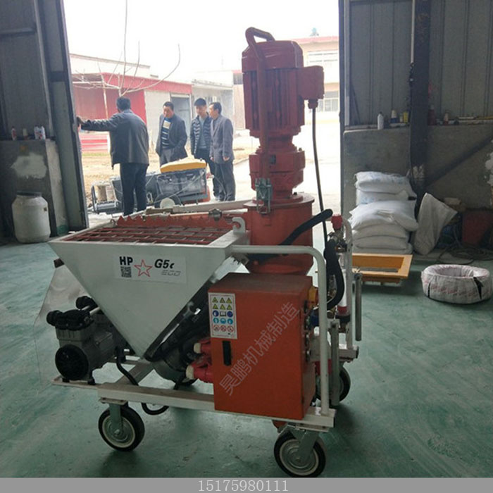 石膏喷涂效果与人工刮腻子效果对比