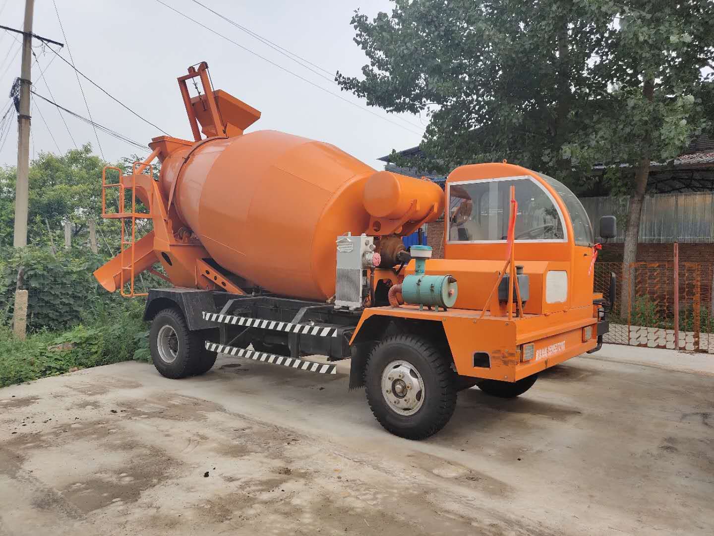 四不像搅拌罐车拉混凝土专用车